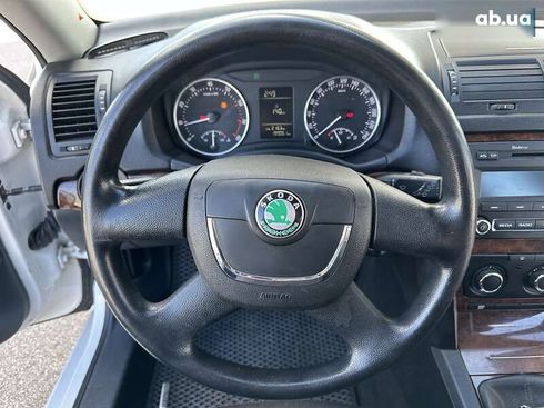 Skoda Octavia 2012 - фото 21