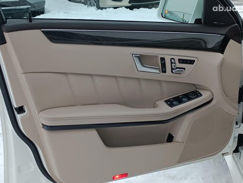 Mercedes-Benz E-Класс 2014 белый - фото 24