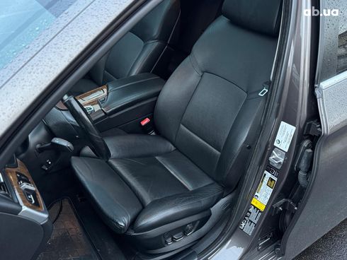 BMW 5 серия 2011 коричневый - фото 25