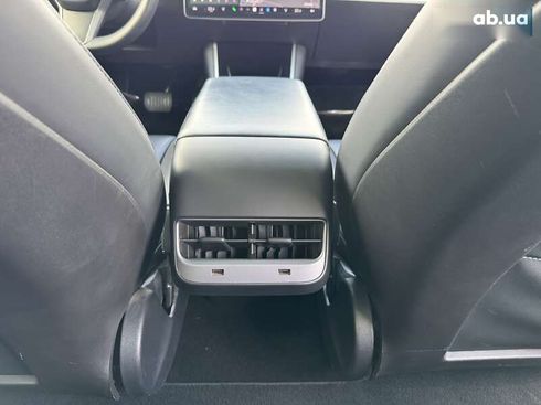 Tesla Model 3 2020 - фото 29