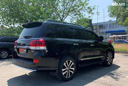 Toyota Land Cruiser 2017 - фото 20