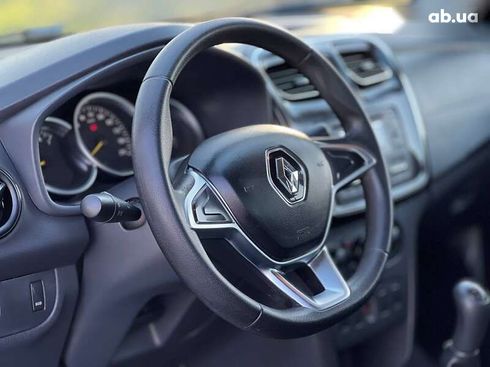 Renault Logan 2017 - фото 18