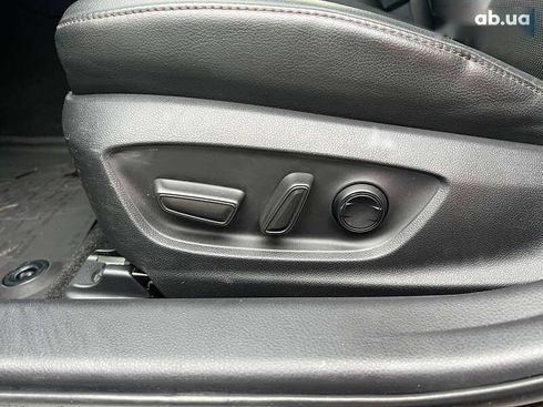 Toyota Camry 2019 - фото 18