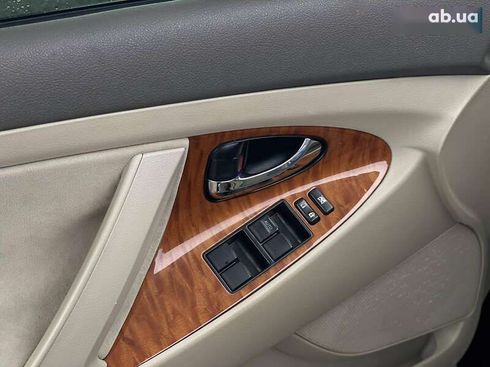 Toyota Camry 2008 - фото 16