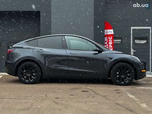 Tesla Model Y 2024 - фото 9