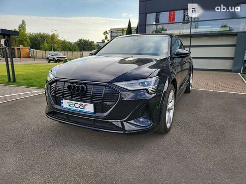 Audi Q4 Sportback e-tron 2022 - фото 2