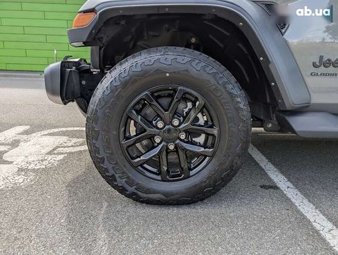 Jeep Gladiator 2022 - фото 16