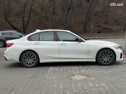 BMW 3 серия 2019 белый - фото 6