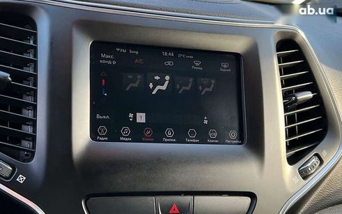 Jeep Cherokee 2018 - фото 19