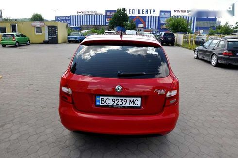Skoda Fabia 2010 - фото 8
