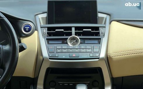 Lexus NX 2016 - фото 15