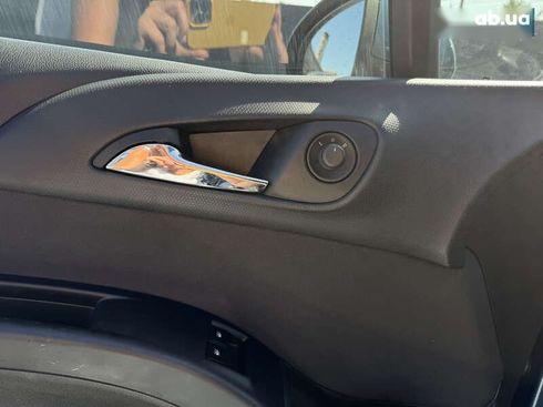 Opel Meriva 2015 - фото 18