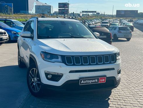 Jeep Compass 2019 белый - фото 13