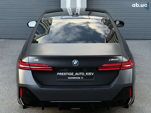 BMW i5 2023 - фото 18