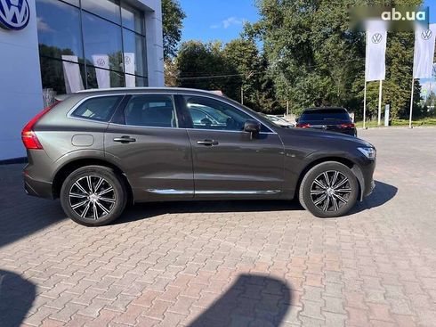 Volvo XC60 2017 - фото 10