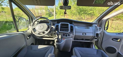 Opel Vivaro 2011 золотистый - фото 6