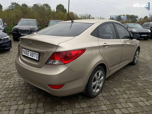 Hyundai Accent 2011 - фото 7