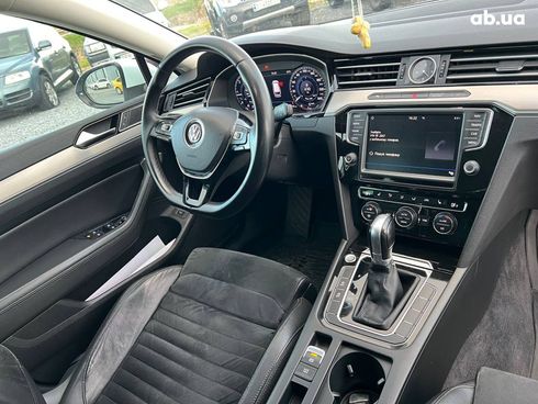 Volkswagen Passat 2016 белый - фото 44