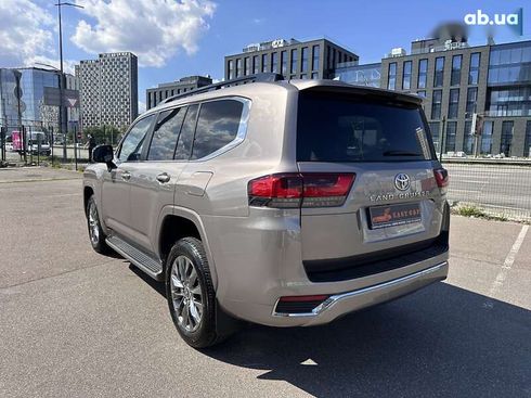 Toyota Land Cruiser 2023 - фото 23