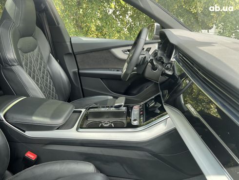 Audi SQ8 2020 - фото 20