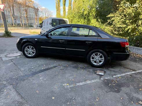 Hyundai Sonata 2009 черный - фото 8