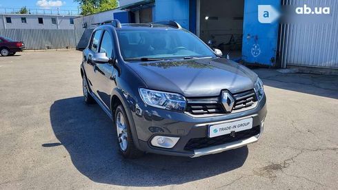 Renault Sandero Stepway 2021 - фото 2