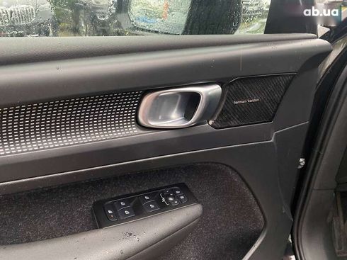 Volvo XC40 2020 - фото 12