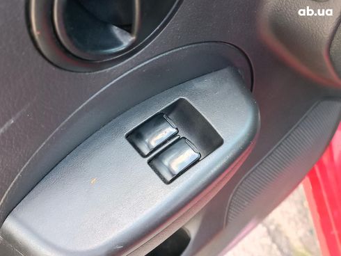 Chevrolet Aveo 2006 красный - фото 16