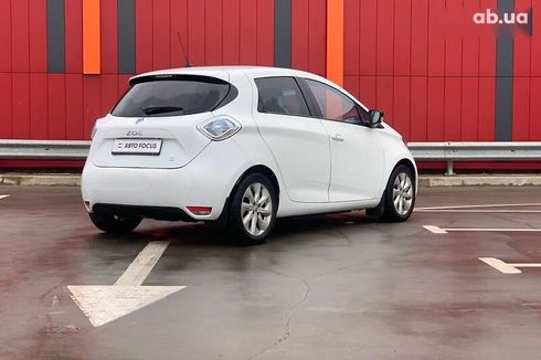 Renault Zoe 2015 - фото 8