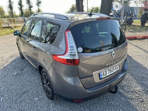 Renault Scenic 2015 - фото 10