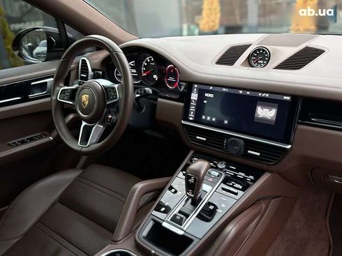 Porsche Cayenne Coupe 2019 - фото 24