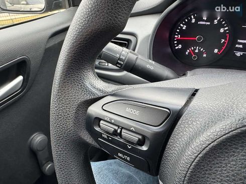 Kia Rio 2017 - фото 18