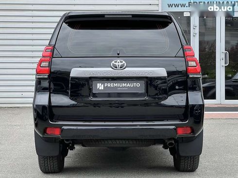 Toyota Land Cruiser Prado 2023 - фото 12