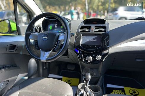 Chevrolet Spark 2015 - фото 17