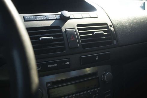 Toyota Avensis 2005 - фото 22