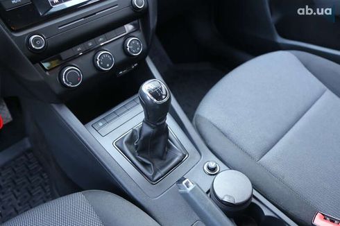 Skoda Octavia 2017 - фото 19