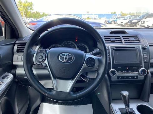 Toyota Camry 2014 - фото 18