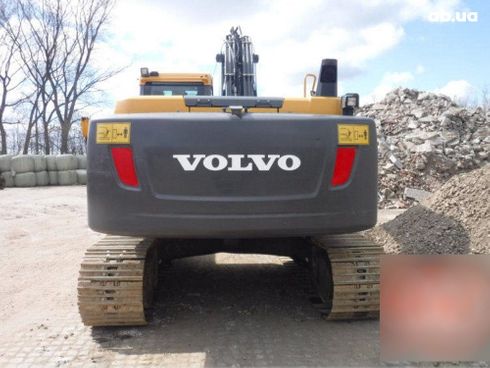 Volvo EC 220 DL 2012 - фото 2