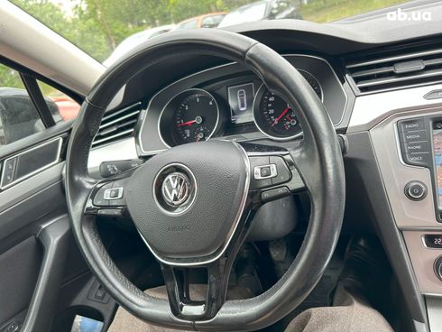 Volkswagen Passat 2017 черный - фото 3