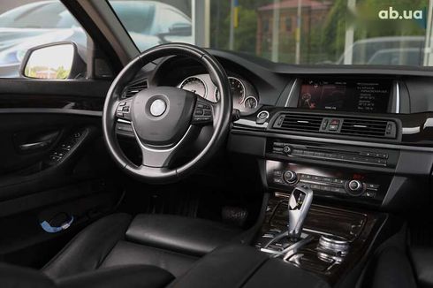 BMW 5 серия 2015 - фото 9
