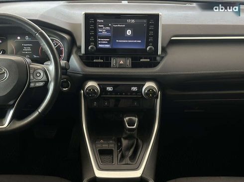 Toyota RAV4 2020 - фото 30