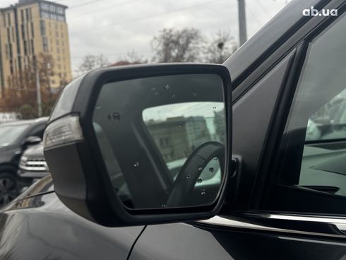 Chevrolet Equinox 2018 серый - фото 12