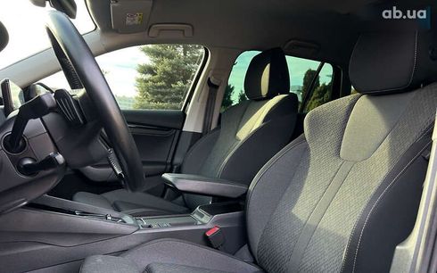 Skoda Octavia 2022 - фото 9