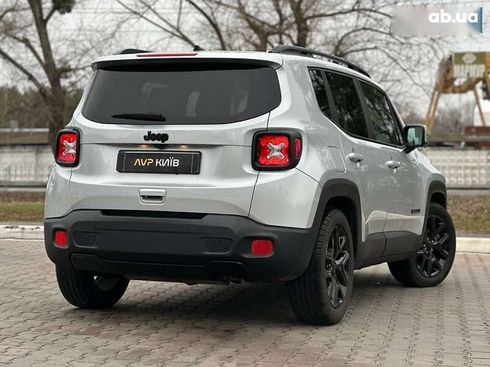 Jeep Renegade 2018 - фото 16