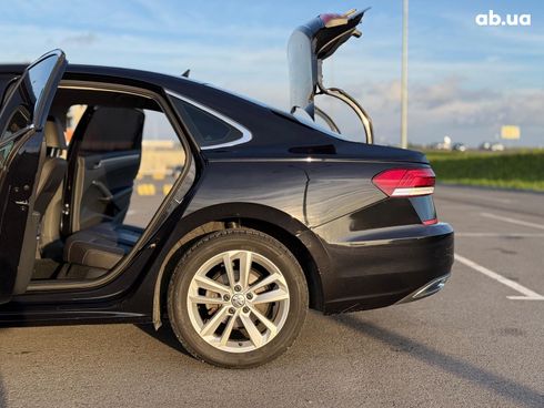 Volkswagen Passat 2019 черный - фото 28