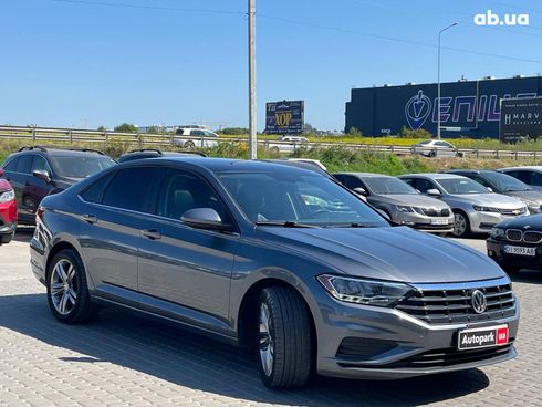 Volkswagen Jetta 2018 серый - фото 3