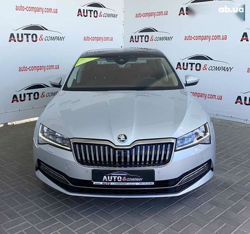 Skoda Superb 2020 - фото 2