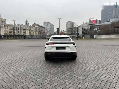 Lamborghini Urus 2020 - фото 6