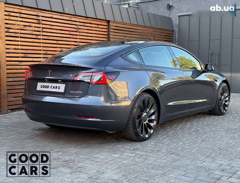Tesla Model 3 2022 - фото 7