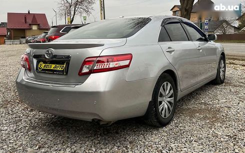 Toyota Camry 2011 - фото 7